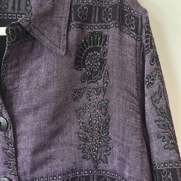 SAG HARBOUR | Vintage Purple Button-Up Shirt with Black Embroidery - Picture 5 of 12